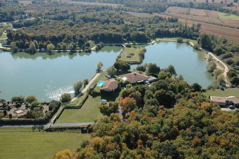 Les Jardins Du Lac 特里泽 外观 照片